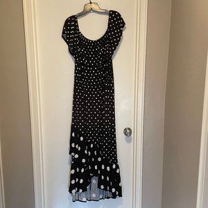 Polka Dot Rufle Maxi